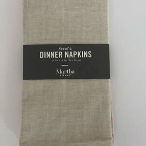 Martha Stewart dinner napkins. Set of 2
